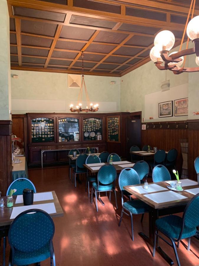 Hotel Montan 뒤스부르크 외부 사진